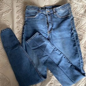 Women’s skinny jeans